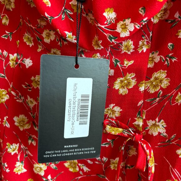 PrettyLittleThing | Red Floral Dress - Picture 6 of 9